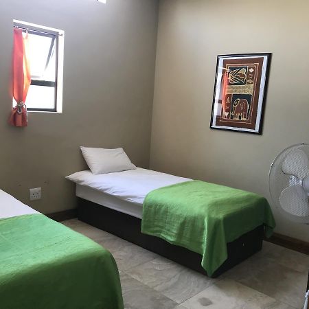 מידרנד Aramesh Guesthouse And B&B מראה חיצוני תמונה